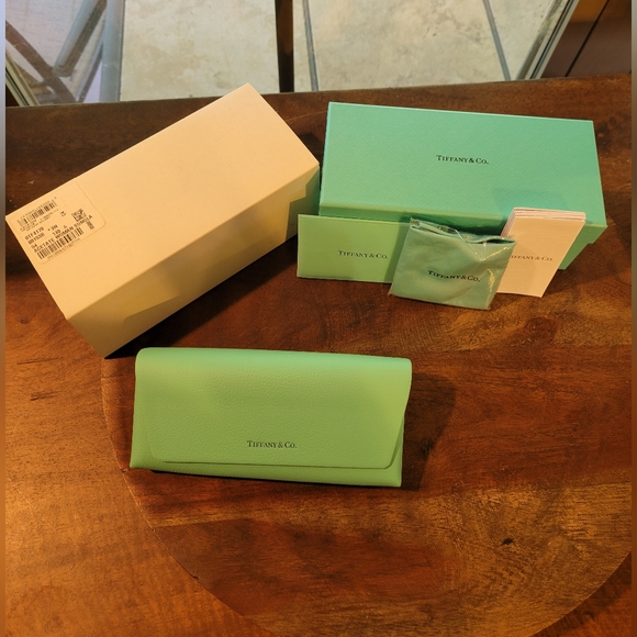 Tiffany & Company TF4170 Logo T Cat Eye Sunglasses in Havanah Brown.  MA#621 - Picture 8 of 17